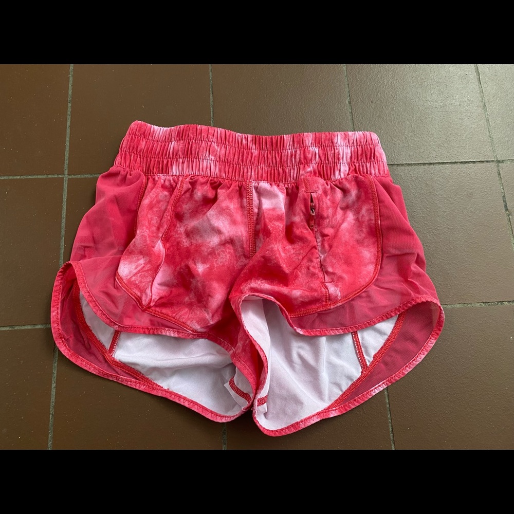 Hotty Hot 2 inch lulu lemon